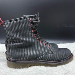 Dr. Martens Delaney Black Snakeskin Women’s 6 EU 37 Iridescent Mermaid Pink RARE